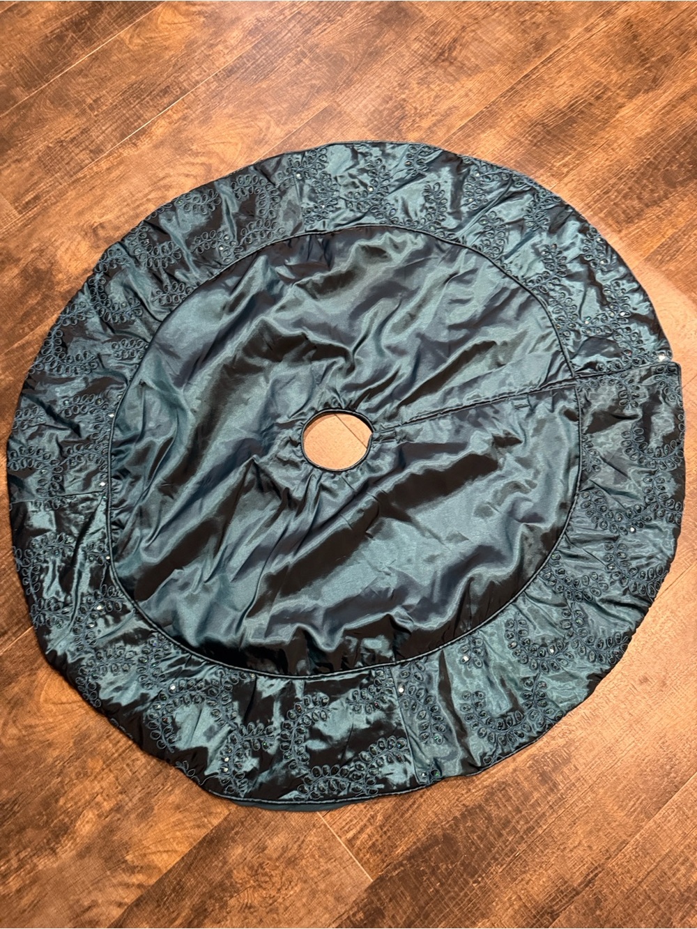 Earl and Wilson Peacock blue 48 inch tree skirt